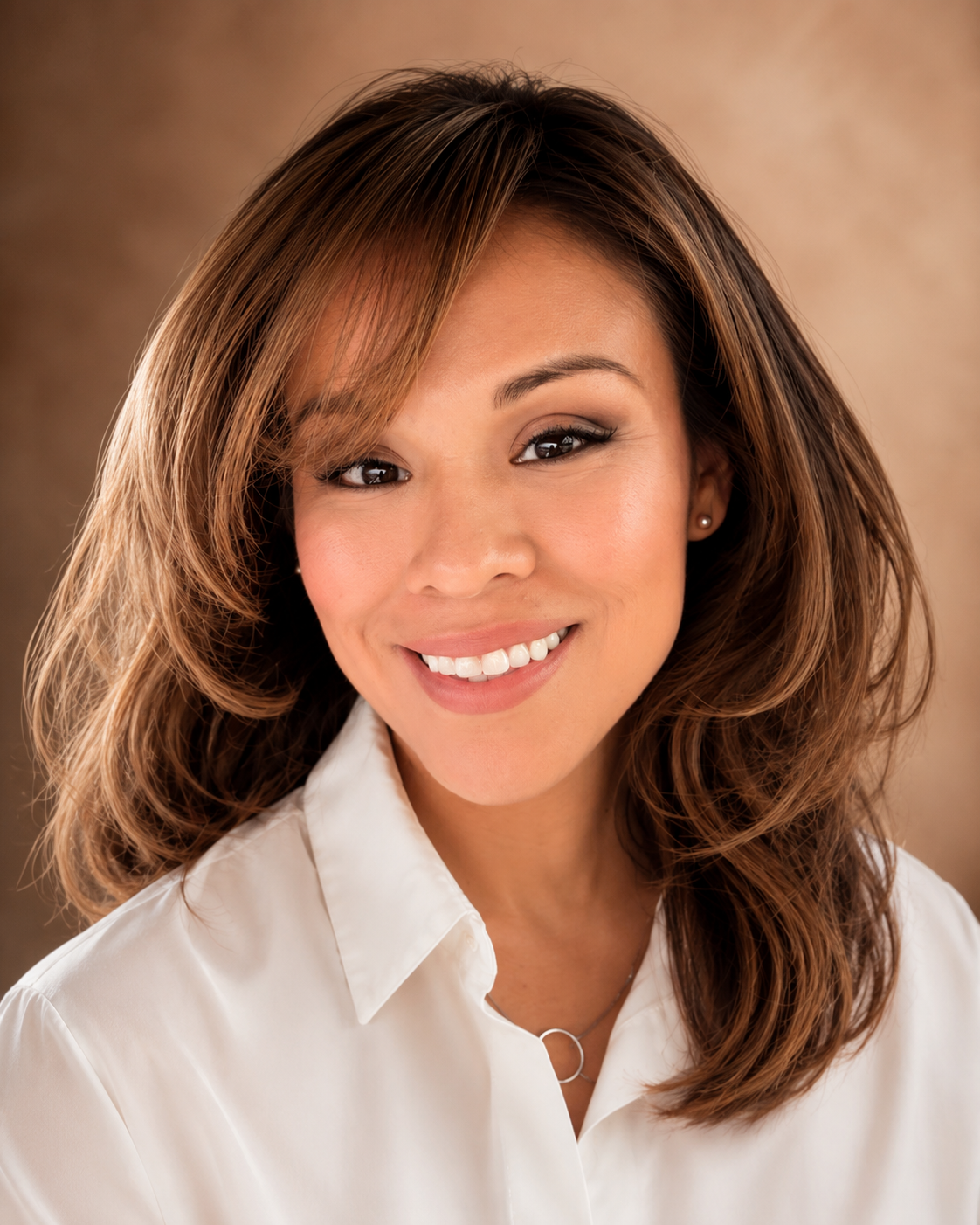 Angeleena Flores, professional hypnotherapy coach and strategic partner at Zoey King Desires.